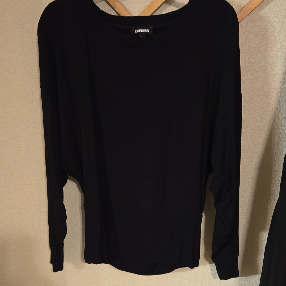 Express Women's Elegant Black Long Sleeve Tee